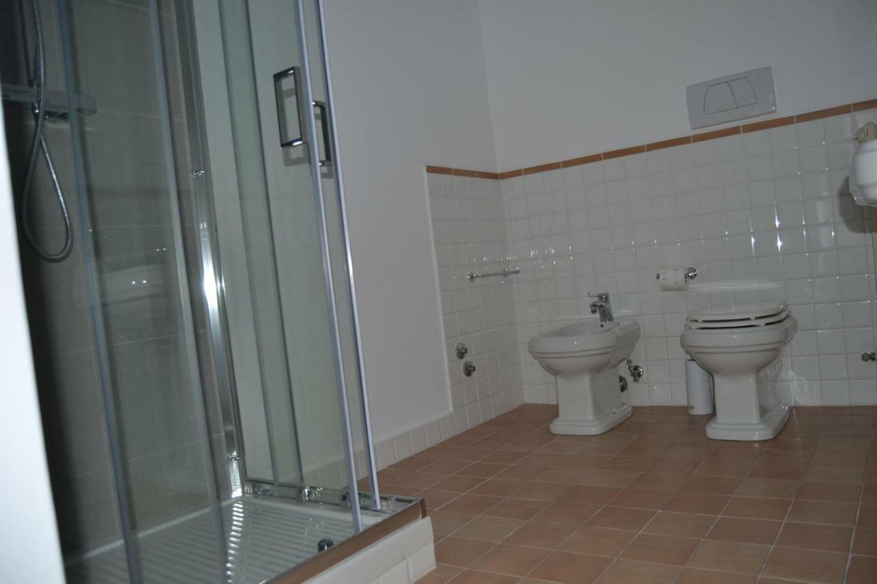 Palazzo Roberti Hotel Monte San Giusto Bagian luar foto