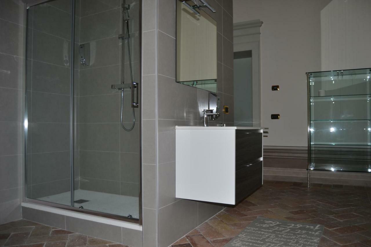 Palazzo Roberti Hotel Monte San Giusto Bagian luar foto
